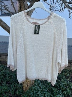 Strik m. farvet kant