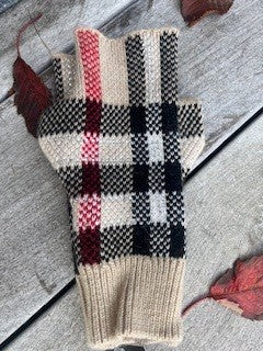 Håndledsvarmer/ Burberry look m. sten
