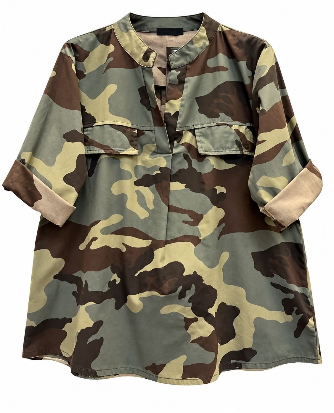 Skjorte m. camo print, knapper øverst