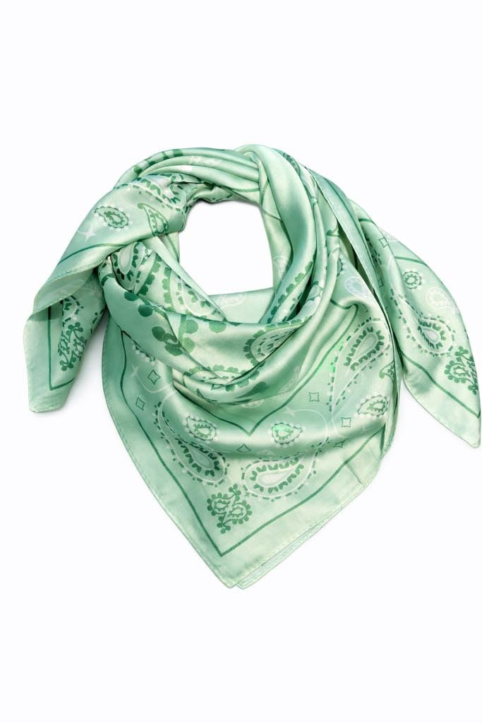 Tørklæde m. paisley - 70 x 70 cm