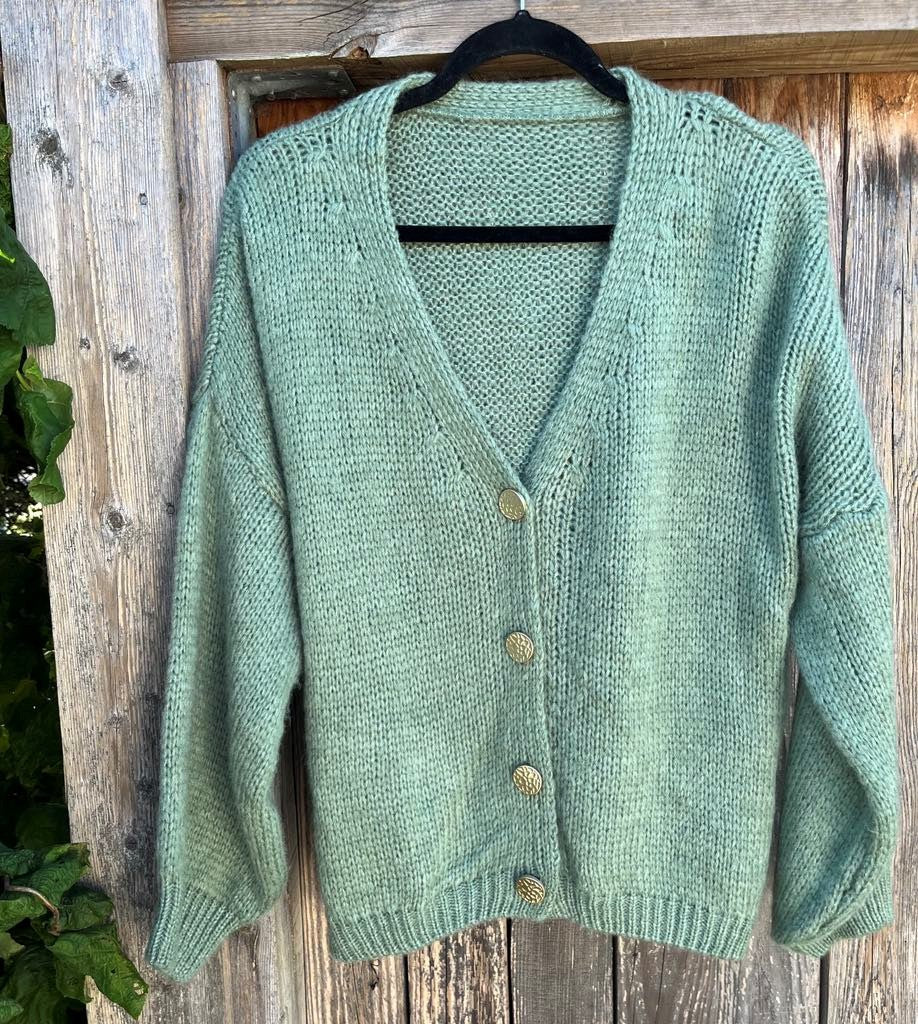 Cardigan, strik m. guld knapper