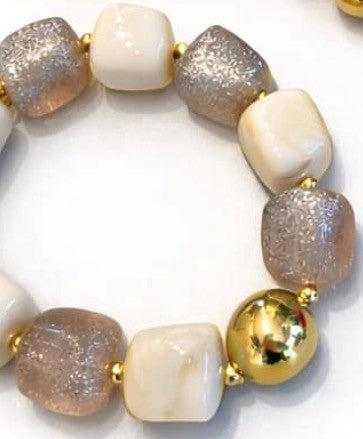 Armbånd m. store sten.