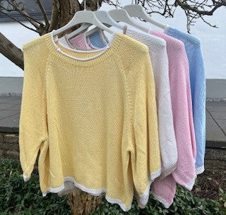 Strik m. farvet kant