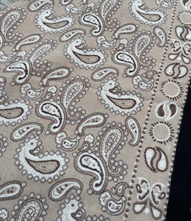 Tørklæde m. mønster - 70 x 70 cm