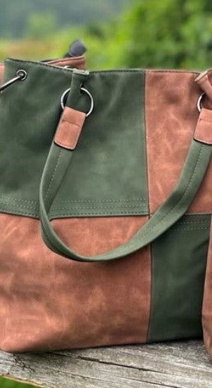 Taske, shopper i ruskinds look