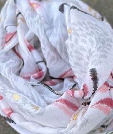 Tørklæde m. mønster og guld