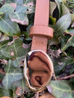 Bælte, læder m. guld spænde